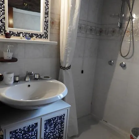 Lake View 2/3 P Apt Near Varenna * Perledo