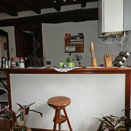 Lake View 2/3 P Apt Near Varenna בית נופש