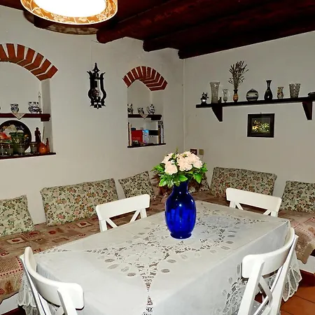 בית נופש Lake View 2/3 P Apt Near Varenna